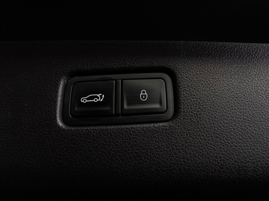 Used 2023 Genesis GV70 2.5T AWD/4WD image 22