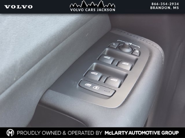 New 2026 Volvo XC60 B5 Plus w/ Climate Package AWD/4WD image 16