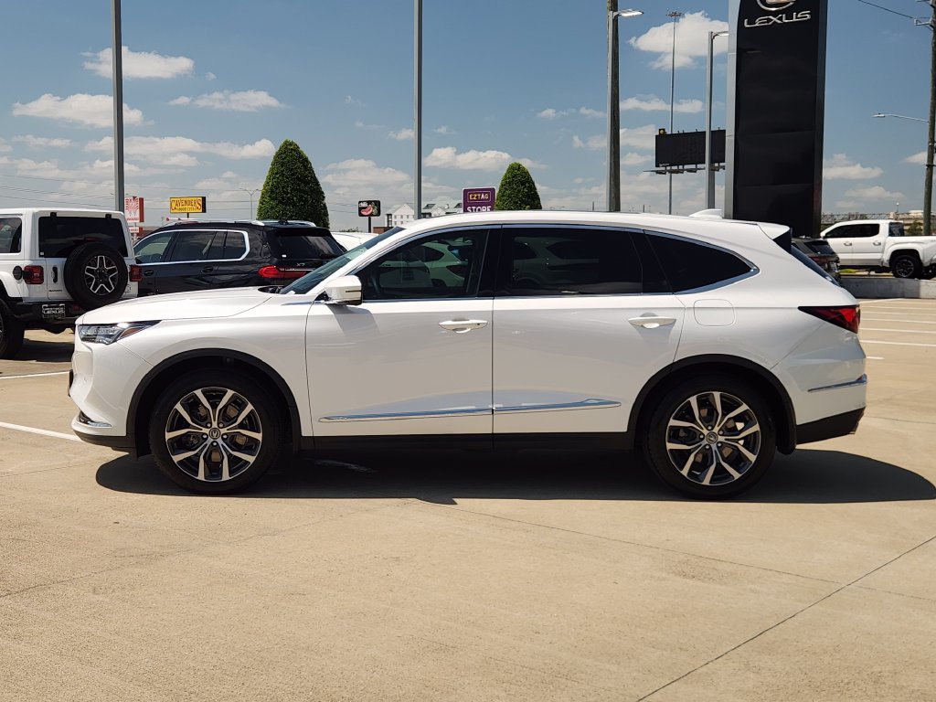 Used 2023 Acura MDX w/ Technology Package FWD image 4