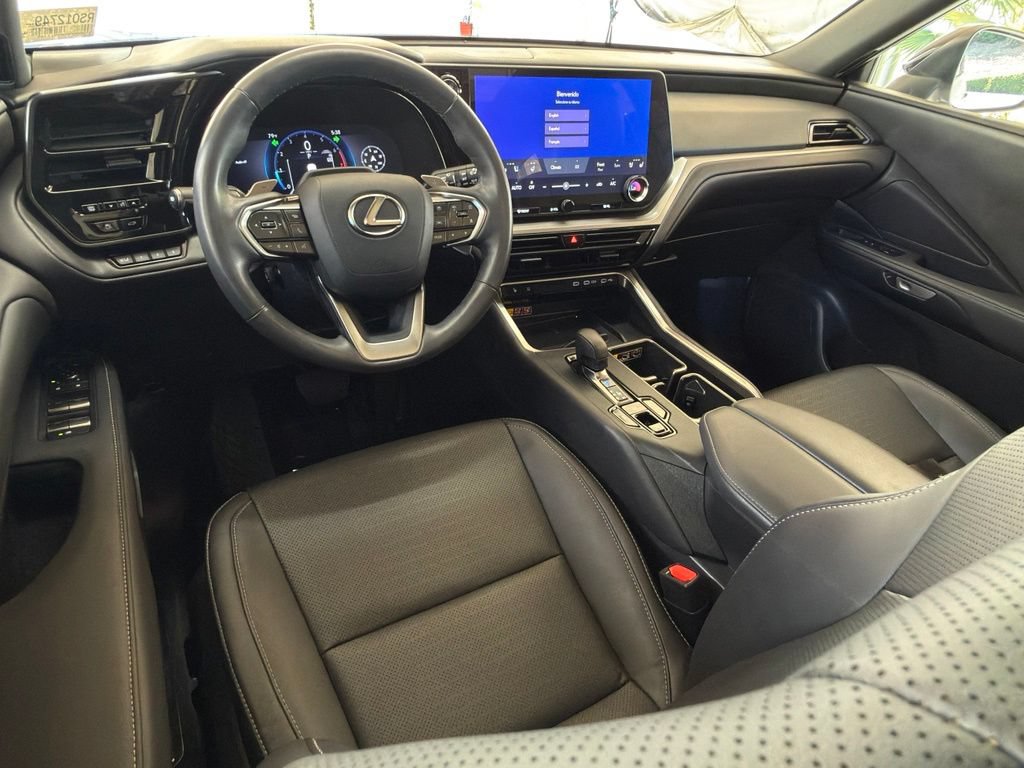 Certified 2024 Lexus TX 350 FWD w/ Captains Chair Package image 18