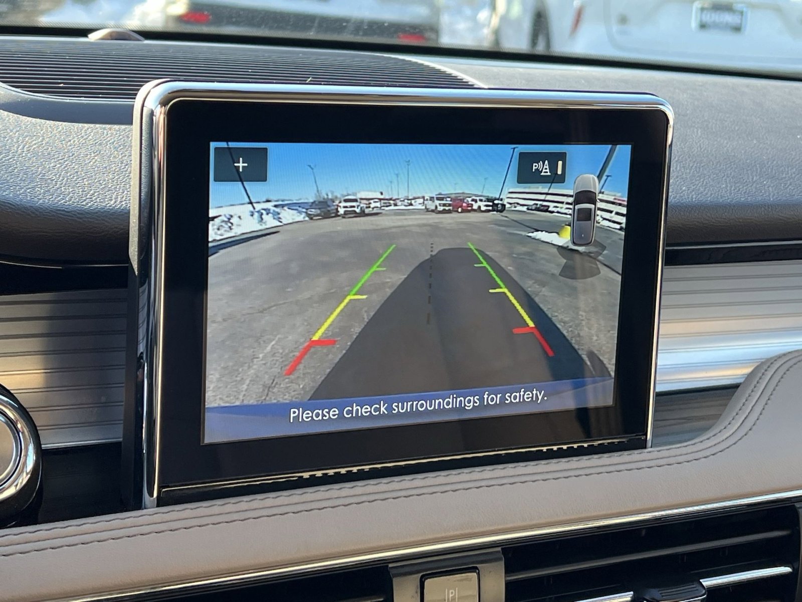 Used 2022 Lincoln Corsair Standard w/ Equipment Group 101A image 18