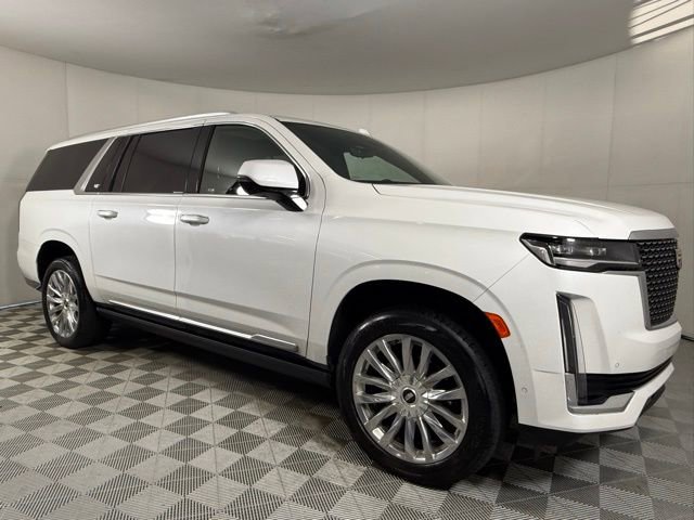Used 2024 Cadillac Escalade ESV Premium Luxury w/ Performance Package image 5