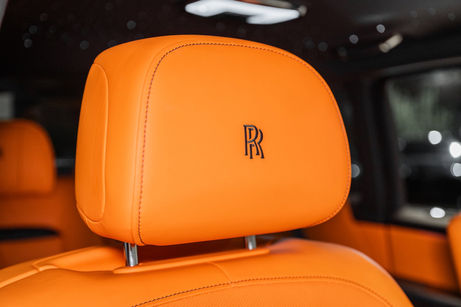 Used 2022 Rolls-Royce Cullinan w/ Dark Exterior Package image 58