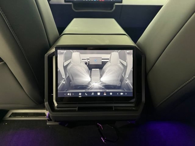 Used 2024 Tesla Cybertruck Cyberbeast AWD/4WD image 21