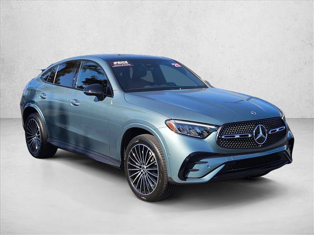 Used 2025 Mercedes-Benz GLC 300 4MATIC image 3
