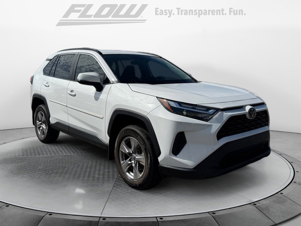 Used 2024 Toyota RAV4 XLE image 1
