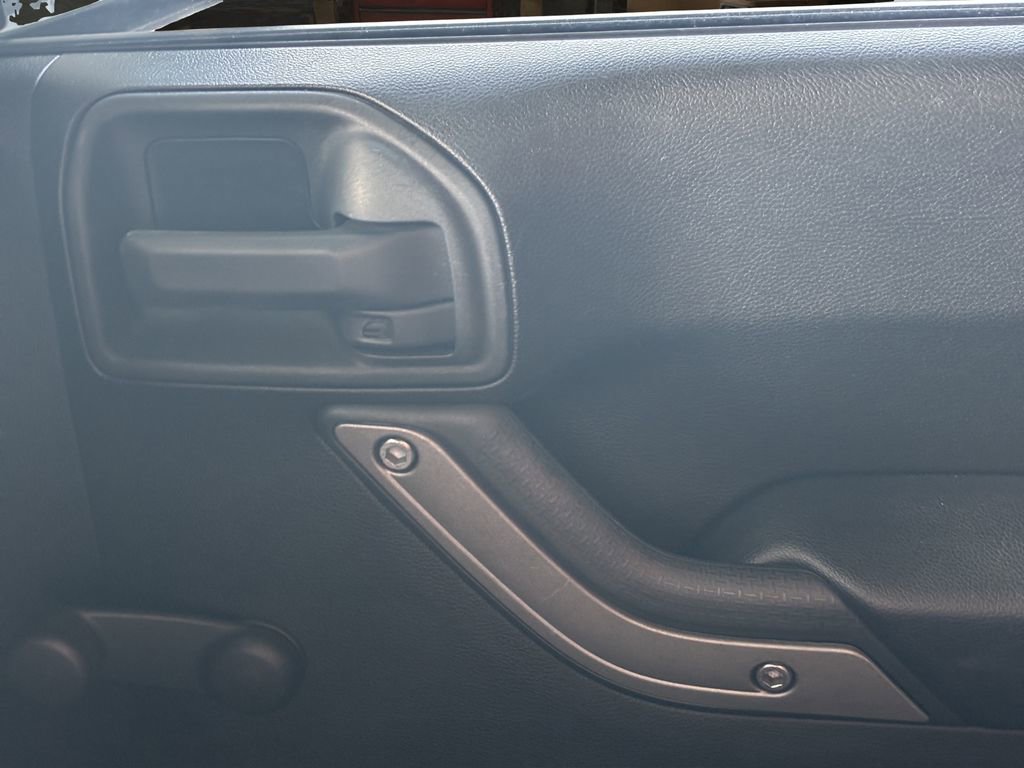 Used 2015 Jeep Wrangler Sport image 11