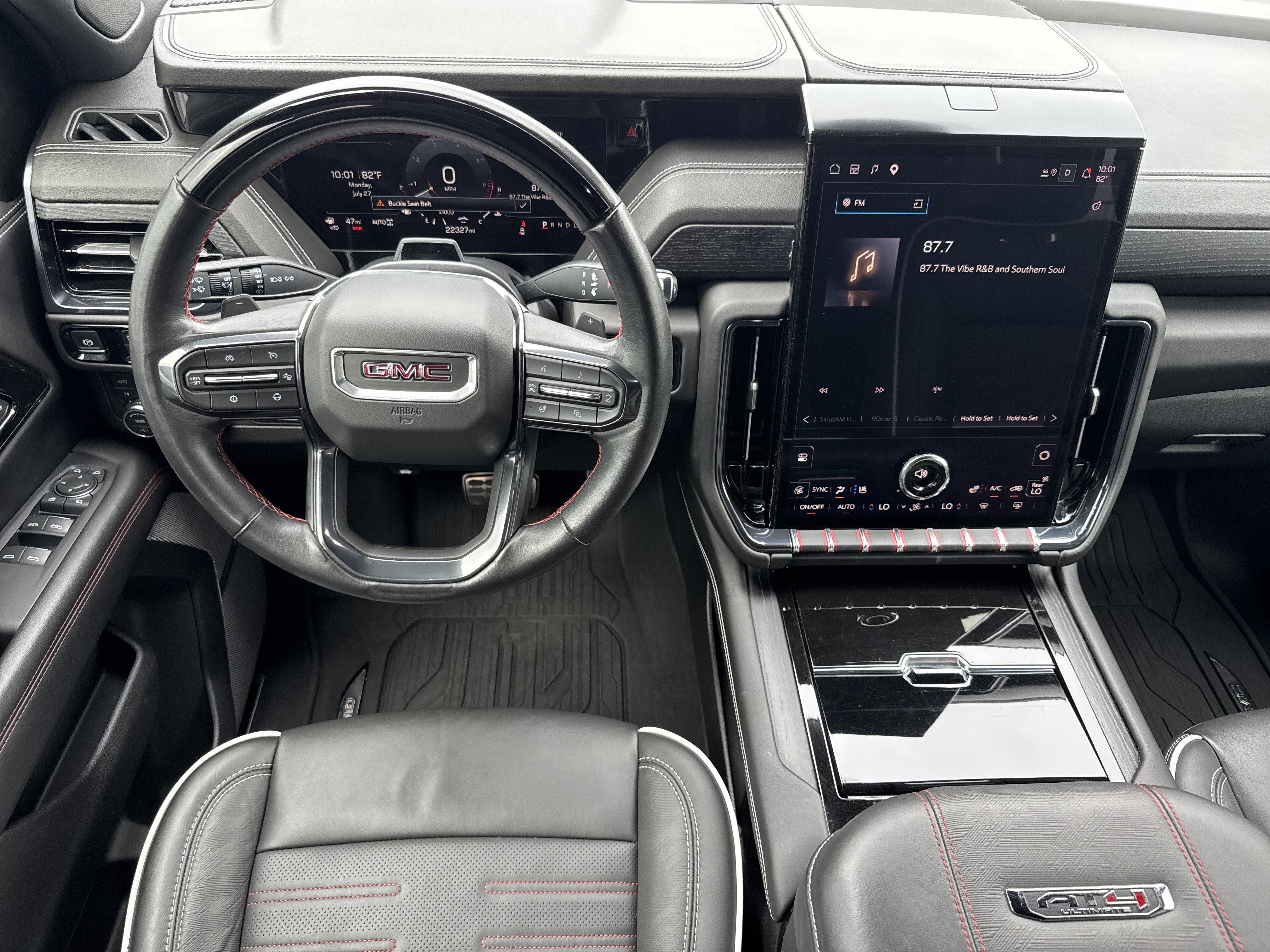 Used 2025 GMC Yukon AT4 Ultimate AWD/4WD image 19