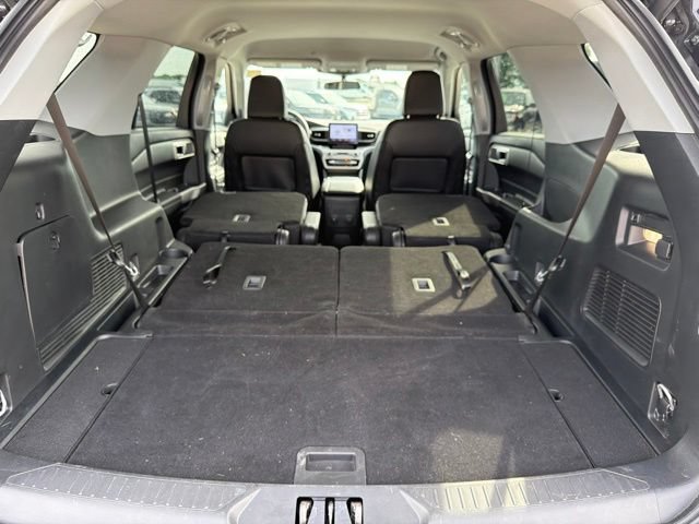 Used 2024 Ford Explorer XLT w/ Equipment Group 202A AWD/4WD image 22