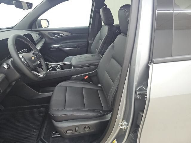 New 2026 Chevrolet Traverse LT w/ Driver Confidence Package FWD image 8