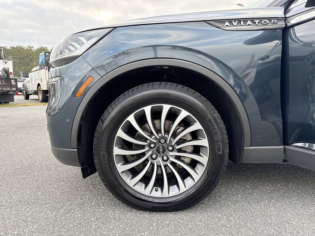Used 2022 Lincoln Aviator Reserve w/ Equipment Group 201A image 10