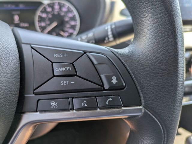 Used 2025 Nissan Sentra SV FWD image 15