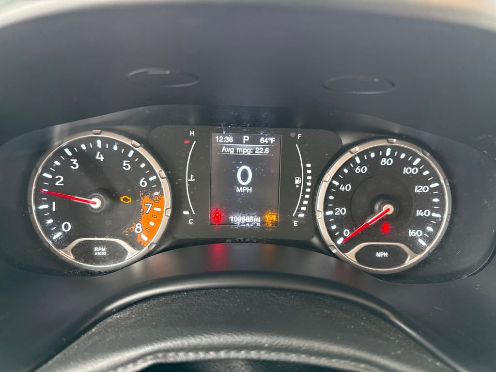 Used 2016 Jeep Renegade Latitude w/ Safety & Security Group image 26