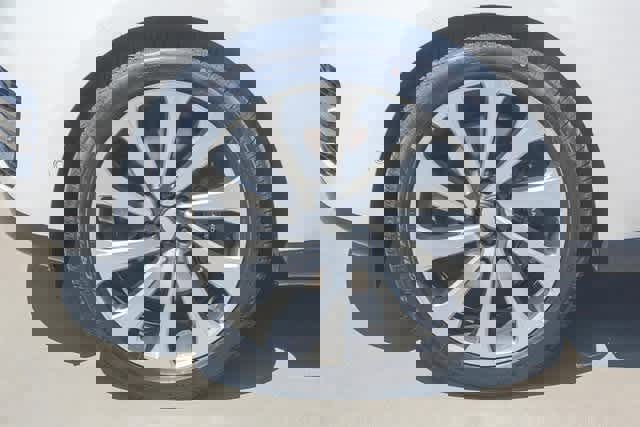 New 2025 Land Rover Range Rover SE image 10