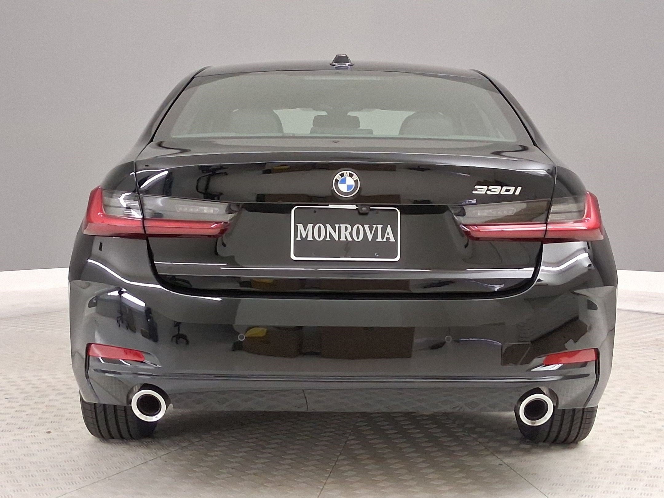 Used 2023 BMW 330i Sedan w/ Premium Package RWD image 10