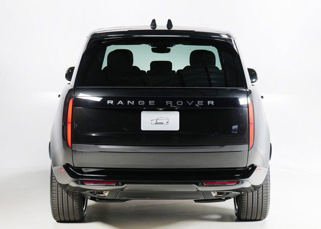 New 2025 Land Rover Range Rover SE image 7