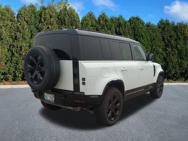 Used 2026 Land Rover Defender 110 X-Dynamic SE AWD/4WD image 4