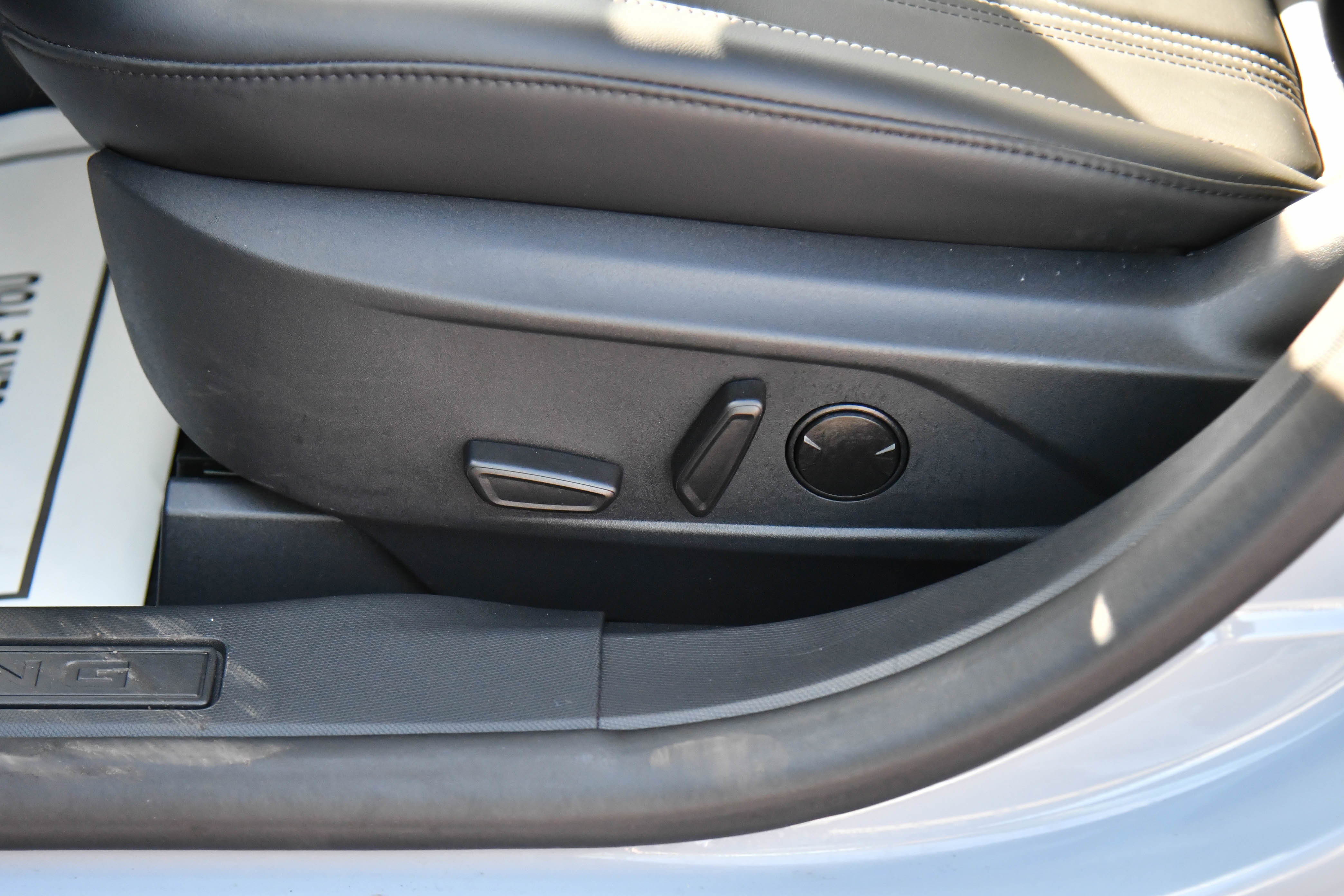 Used 2024 Ford Mustang Mach-E Select w/ Comfort Package Lite image 17