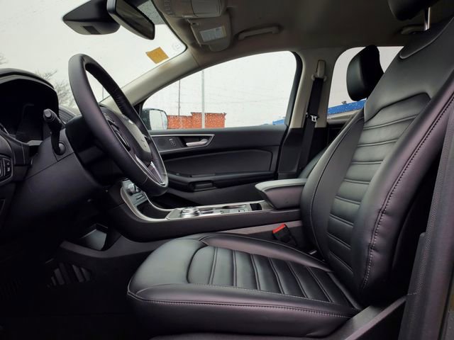 Used 2024 Ford Edge SEL w/ Convenience Package image 5