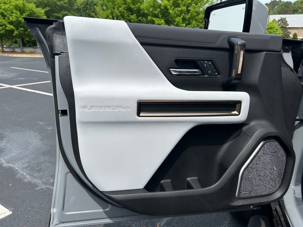 Used 2025 GMC Hummer EV 2X w/ LPO, Sport Package image 38