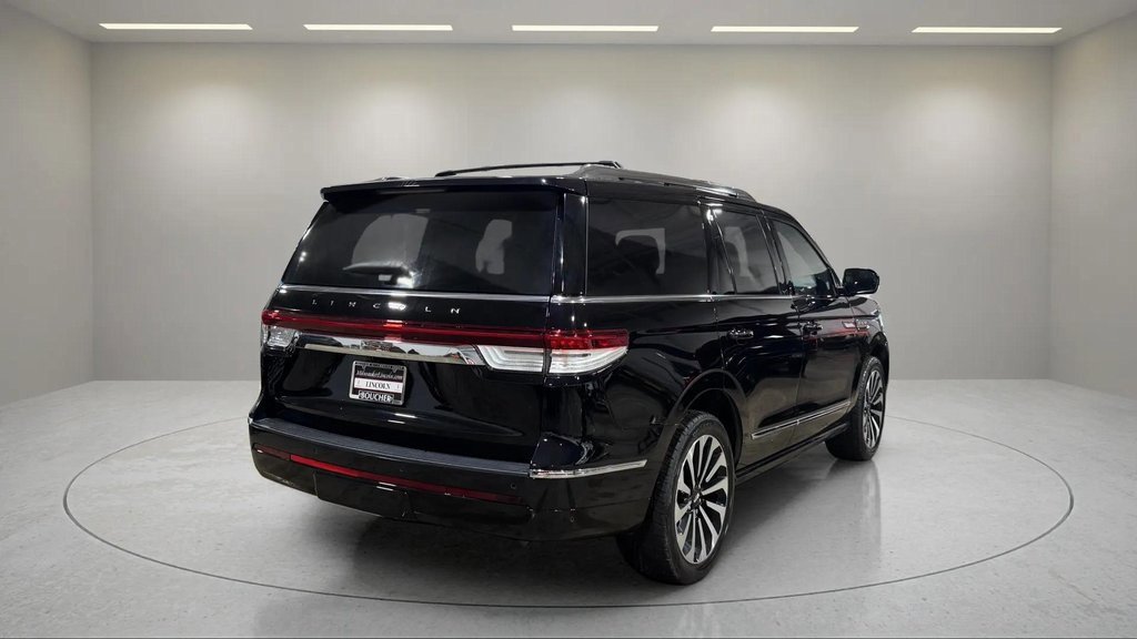 Certified 2023 Lincoln Navigator Reserve image 3