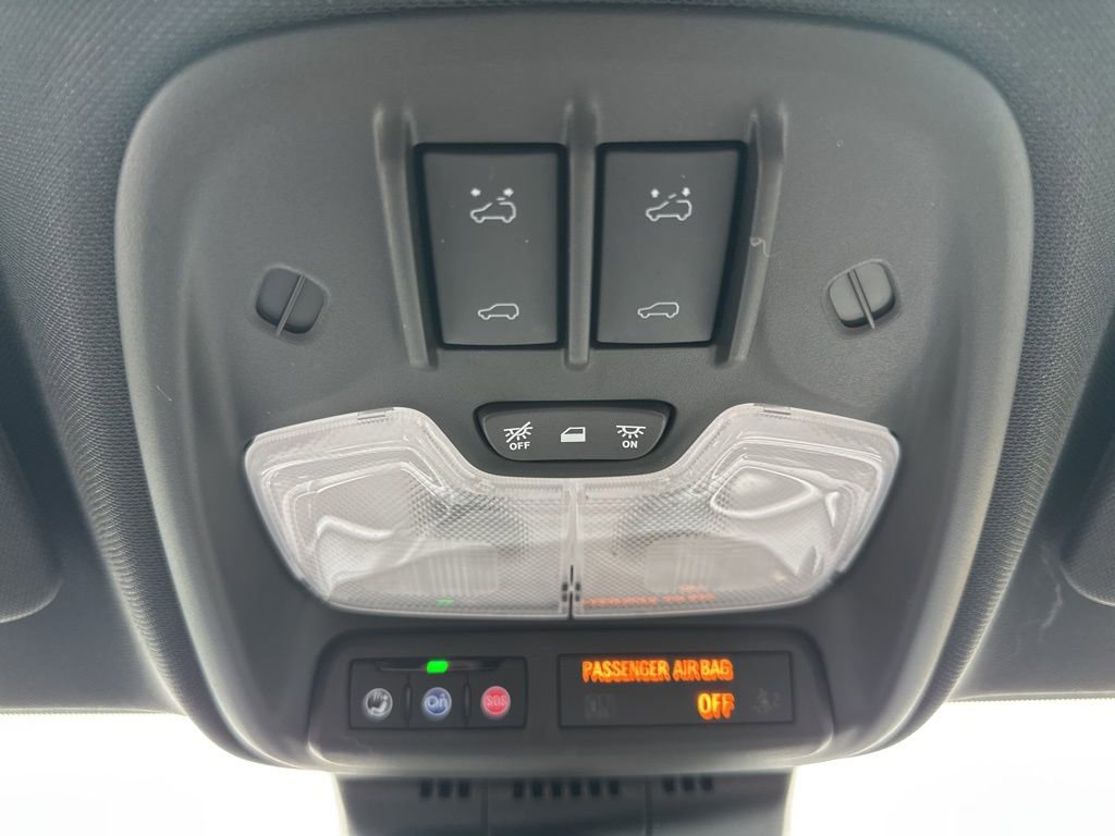 Used 2024 GMC Canyon AT4X w/ AT4X AEV Edition image 52