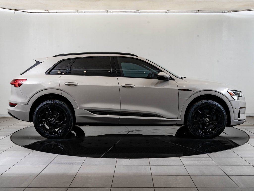 Used 2021 Audi e-tron Premium w/ Convenience Plus Package AWD/4WD image 11