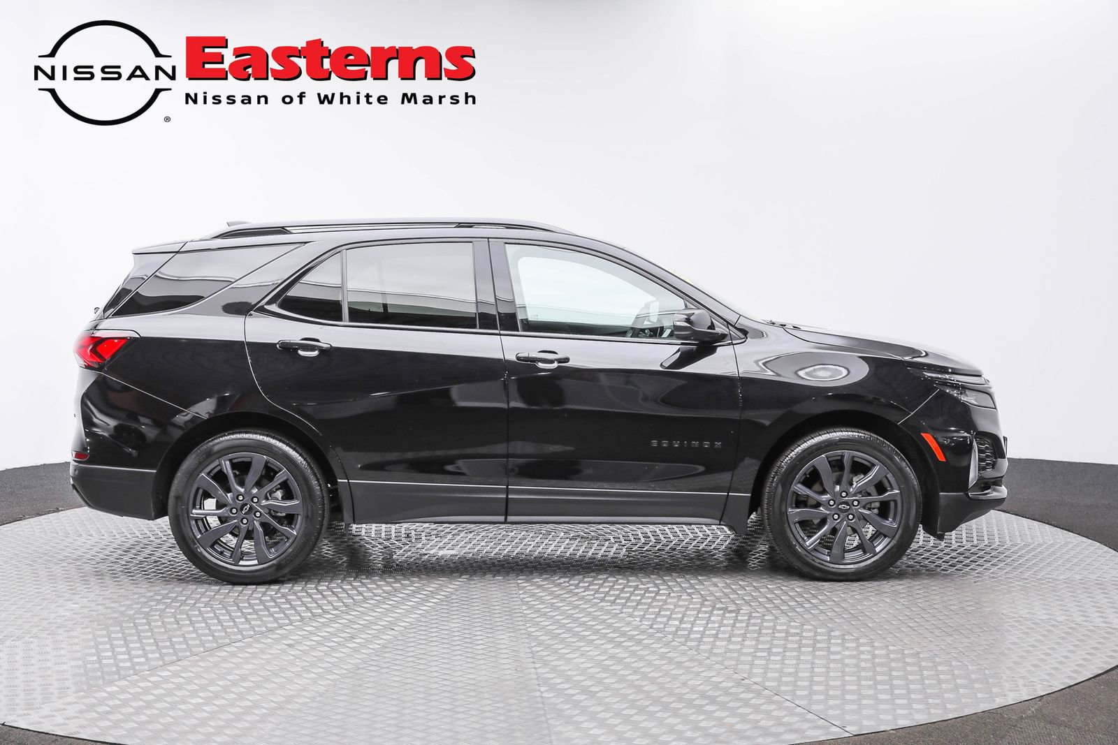 Used 2024 Chevrolet Equinox RS FWD image 4
