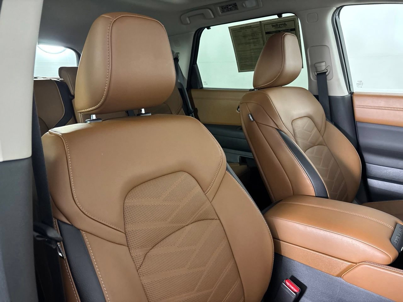 Used 2025 Nissan Pathfinder Platinum w/ Cargo Package FWD image 34