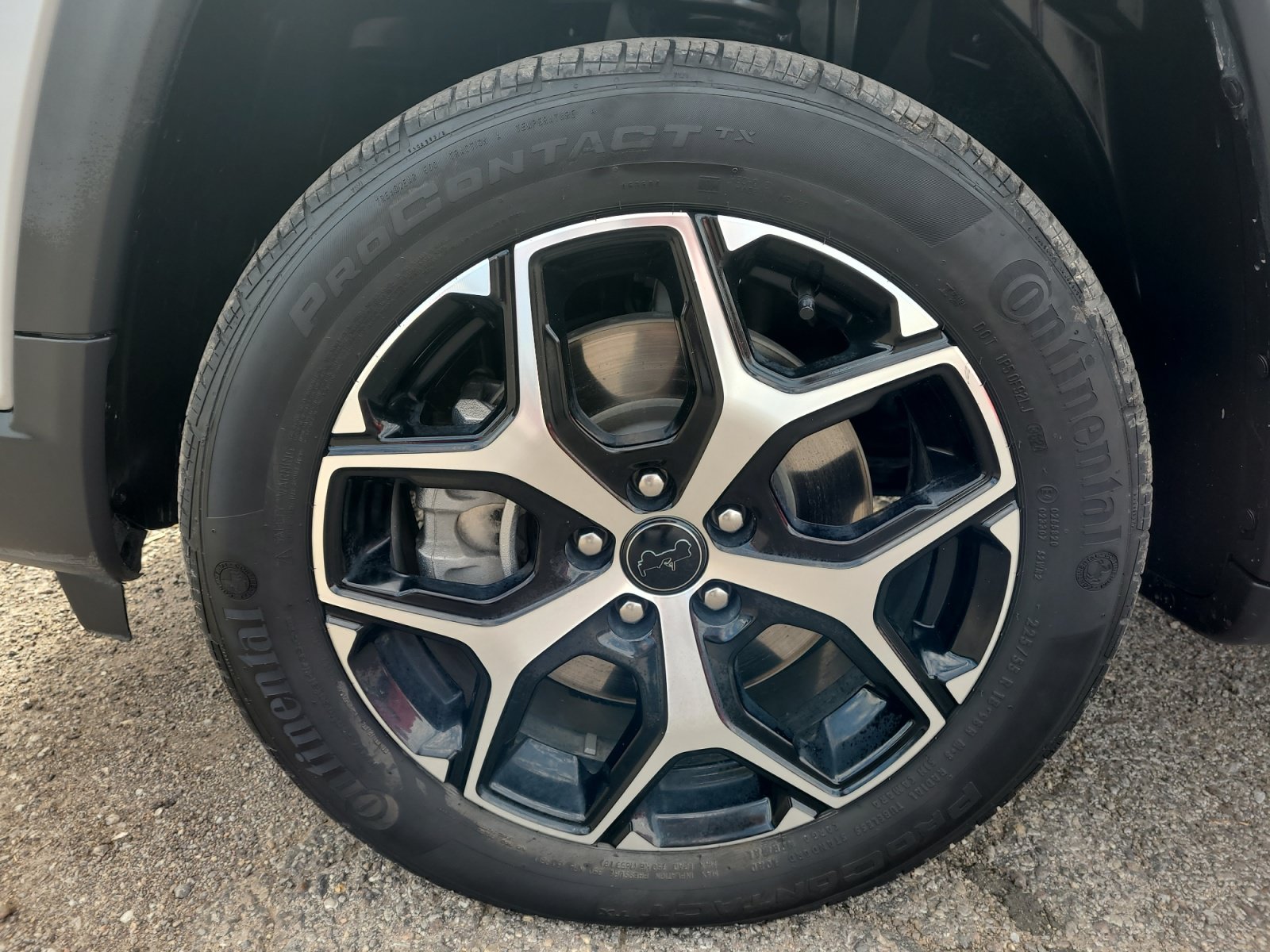 Used 2025 Jeep Compass Limited AWD/4WD image 11