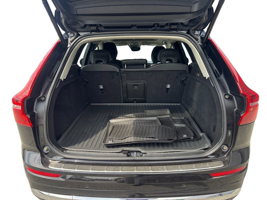 Certified 2023 Volvo XC60 B5 Plus w/ Climate Package AWD/4WD image 6