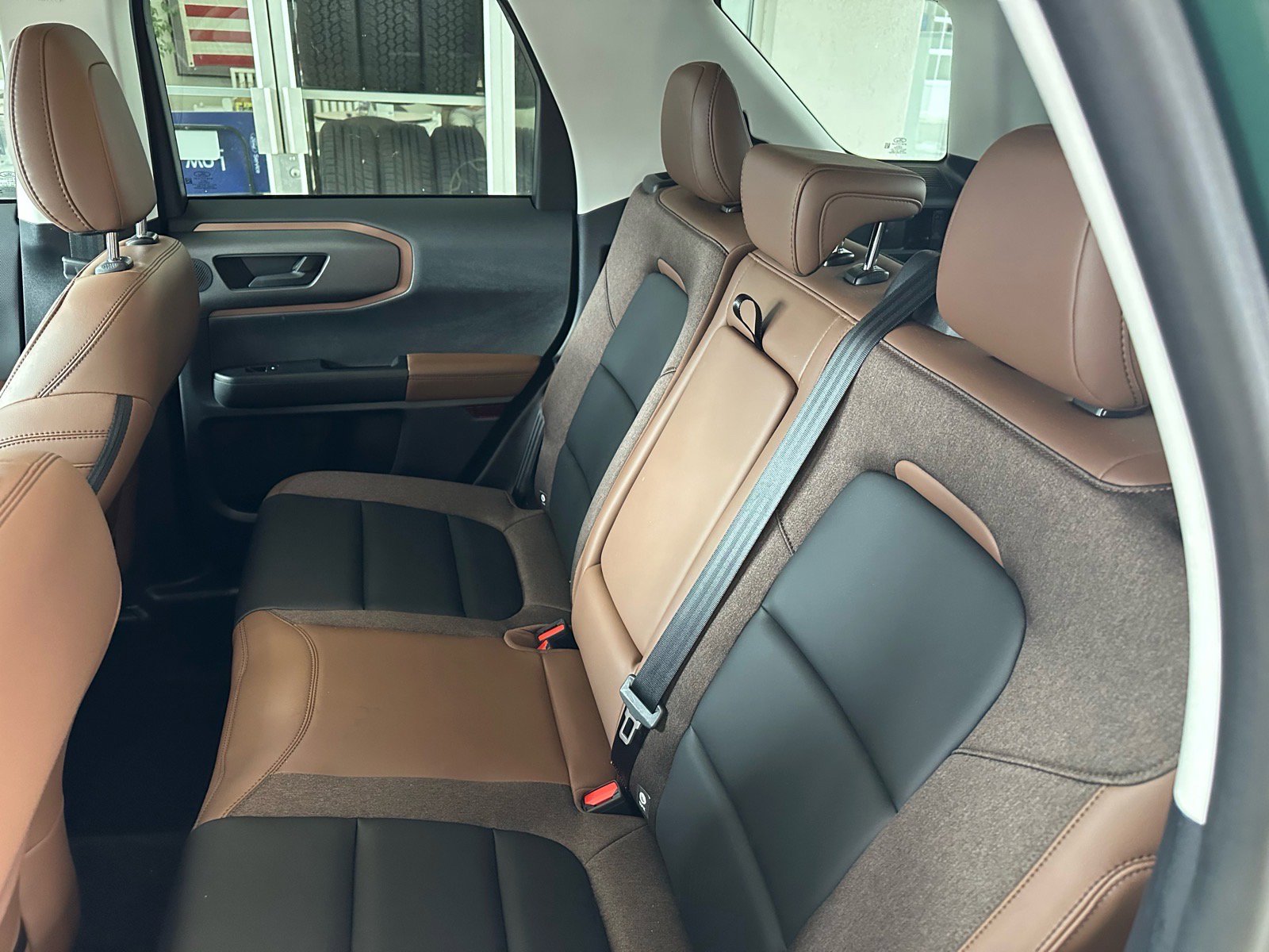 Certified 2025 Ford Bronco Sport Outer Banks w/ Outer Banks Tech Package+ AWD/4WD image 28