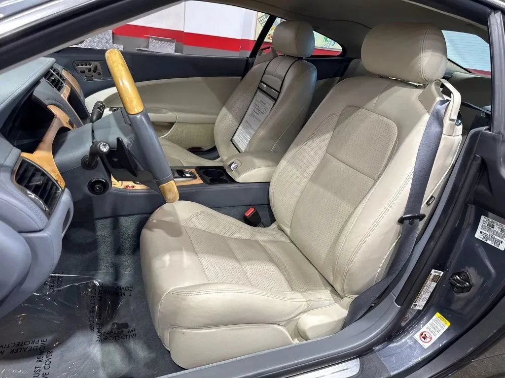 Used 2007 Jaguar XK Coupe RWD image 12