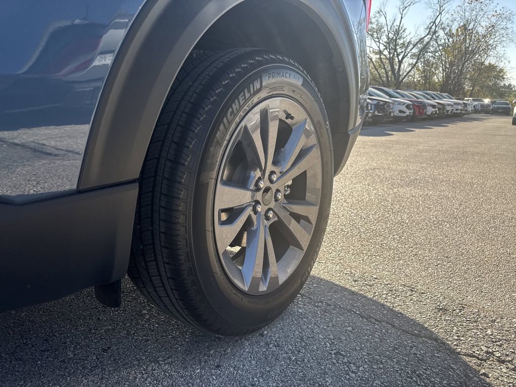 New 2026 Ford Explorer Active image 14