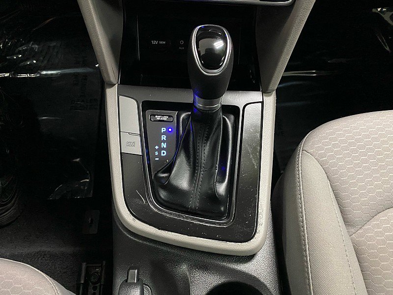 Used 2019 Hyundai Elantra SE image 21