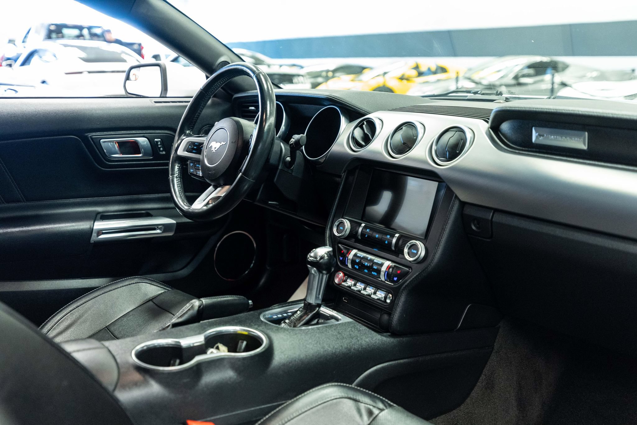 Used 2018 Ford Mustang GT Premium RWD image 11