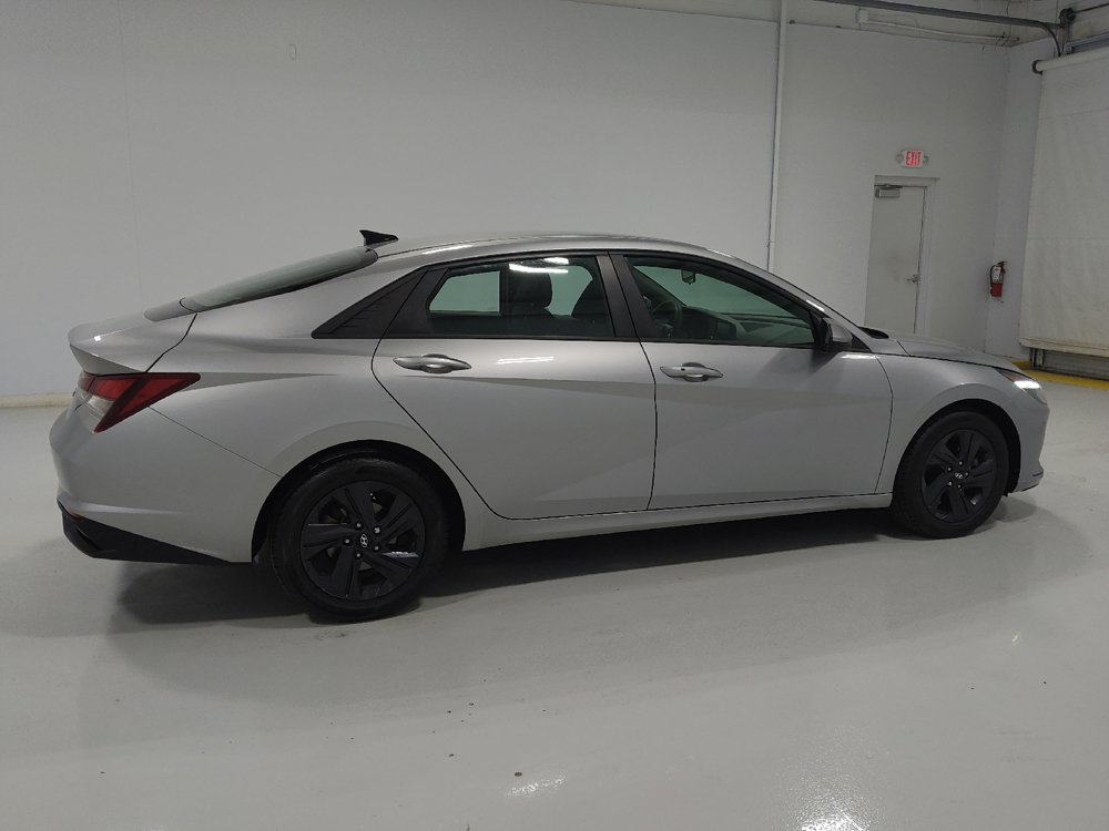 Used 2022 Hyundai Elantra SEL FWD image 10