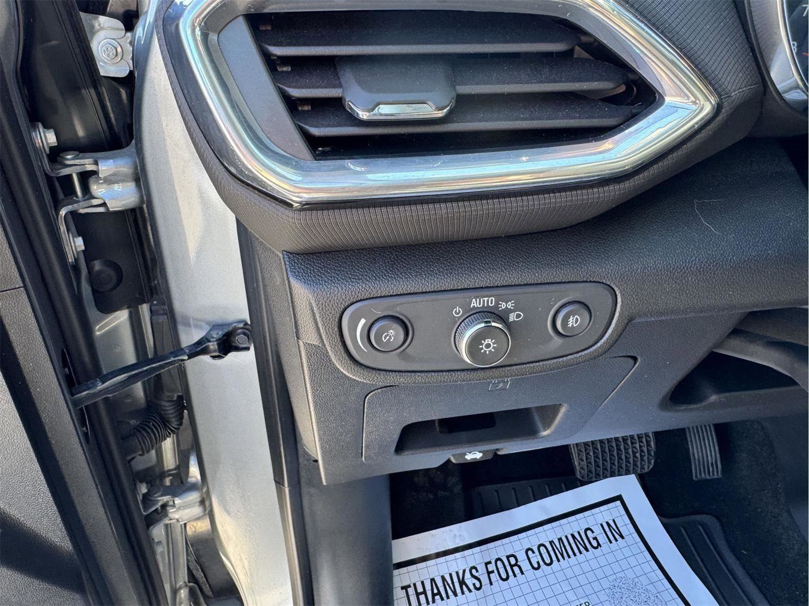 Used 2023 Chevrolet TrailBlazer LT w/ LPO, Blackout Package image 20