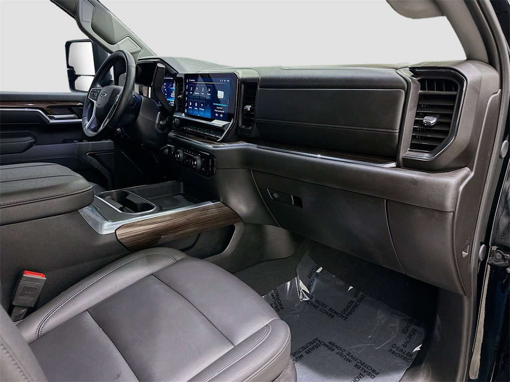 Used 2025 Chevrolet Silverado 2500 LT w/ Trail Boss Package image 29