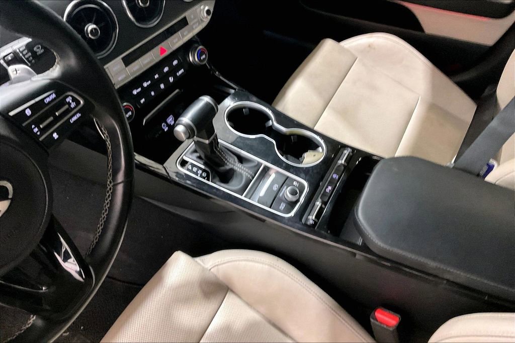 Used 2018 Kia Stinger Premium RWD image 15