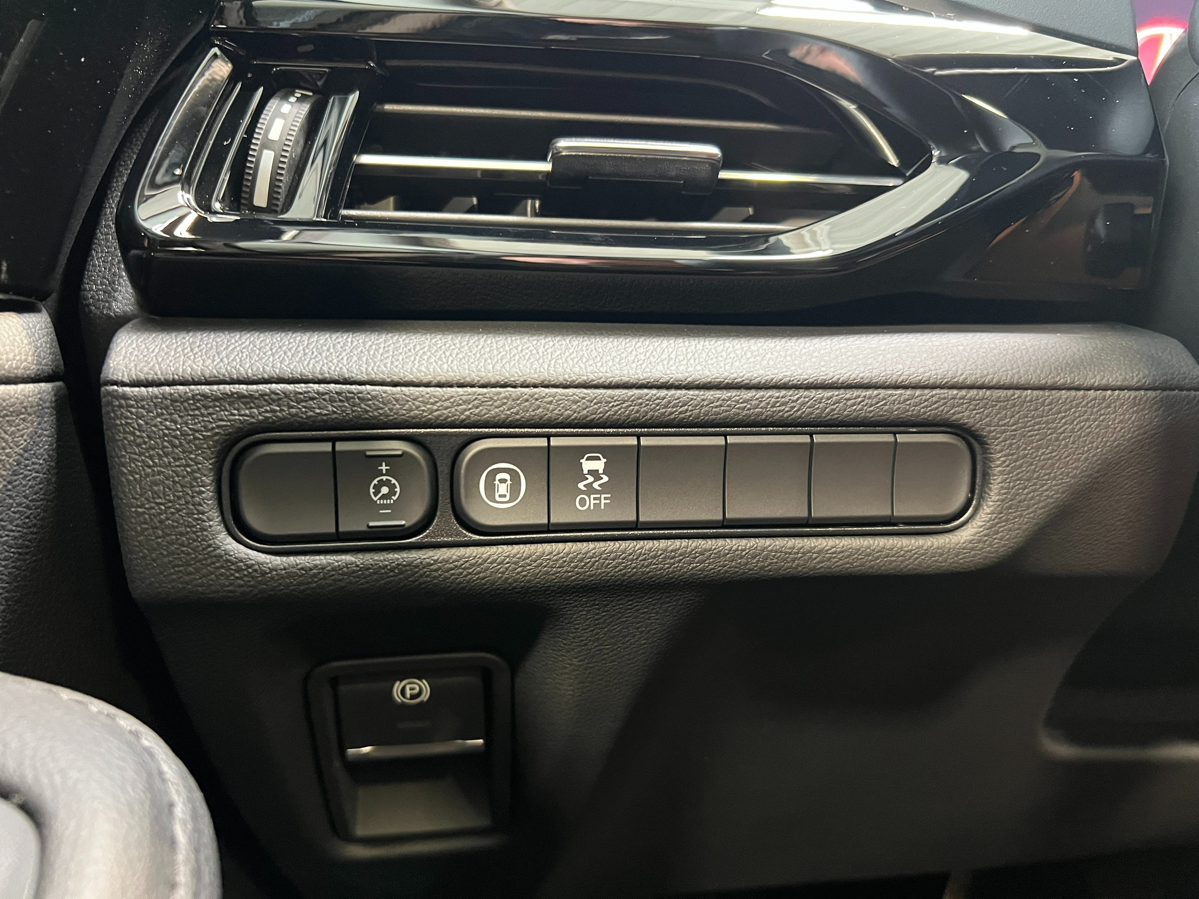New 2026 Acura MDX SH-AWD image 25