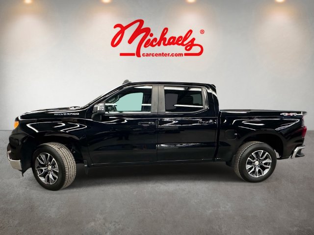 Used 2024 Chevrolet Silverado 1500 LT AWD/4WD image 4