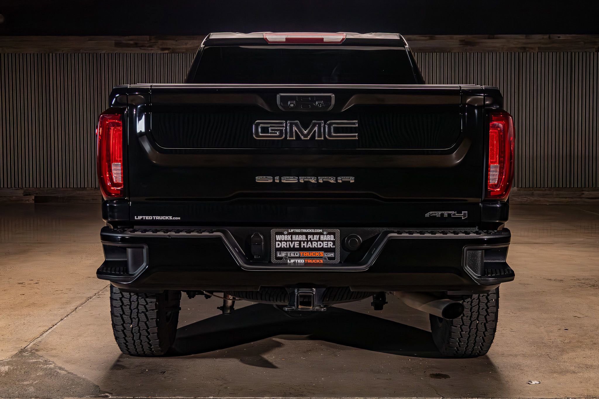 Used 2022 GMC Sierra 2500 AT4 AWD/4WD image 7
