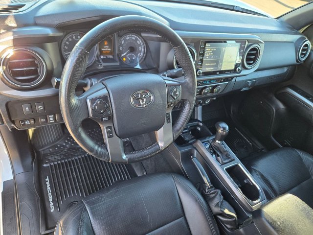 Used 2020 Toyota Tacoma TRD Off-Road w/ TRD Premium Off Road Package AWD/4WD image 6