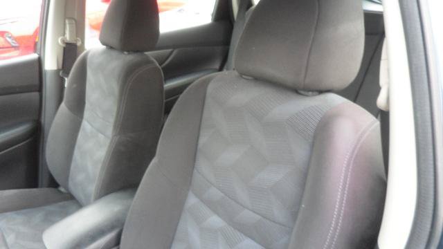 Used 2015 Nissan Rogue S AWD/4WD image 24