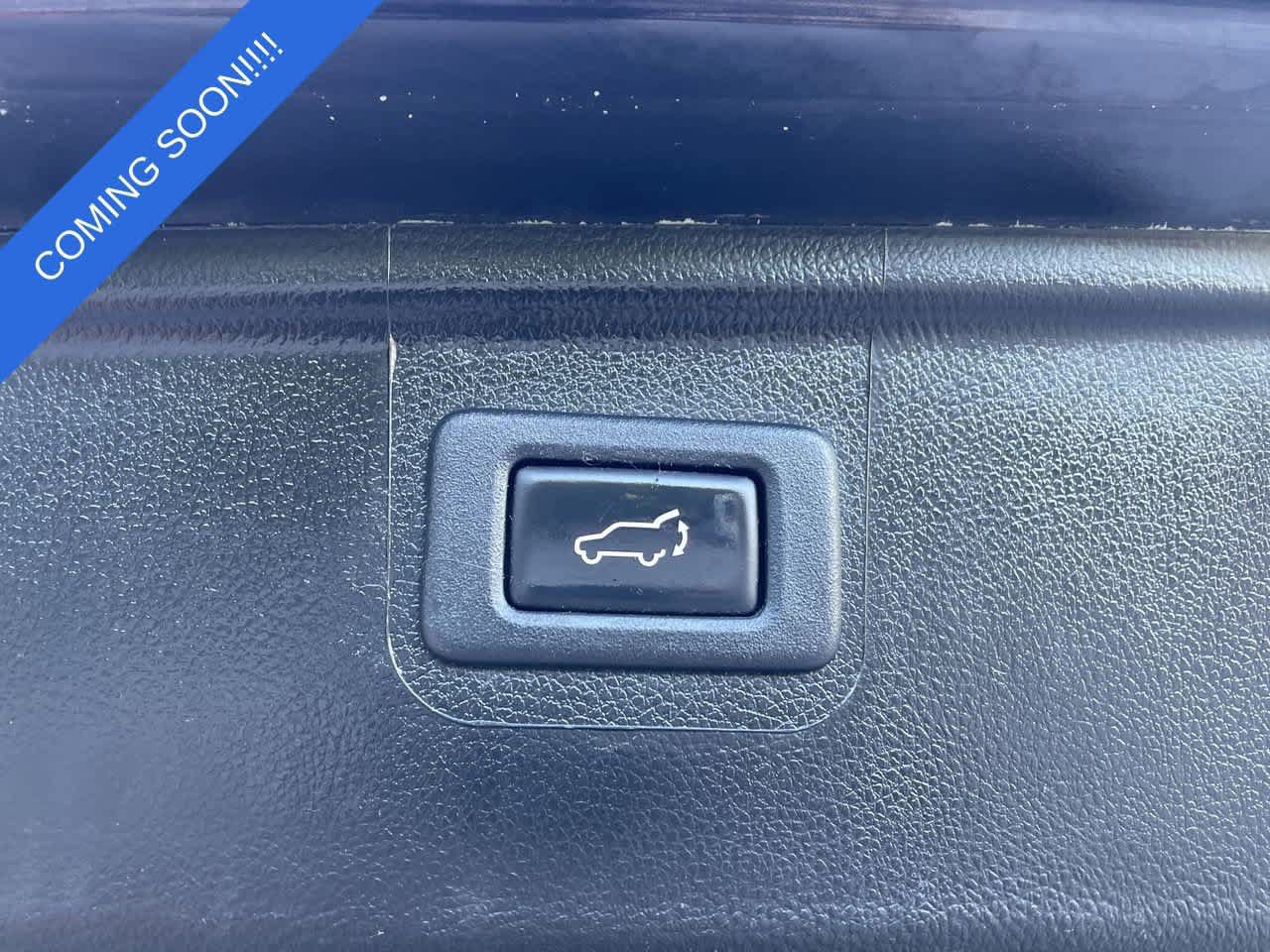 Used 2018 Subaru Outback 2.5i Touring AWD/4WD image 18