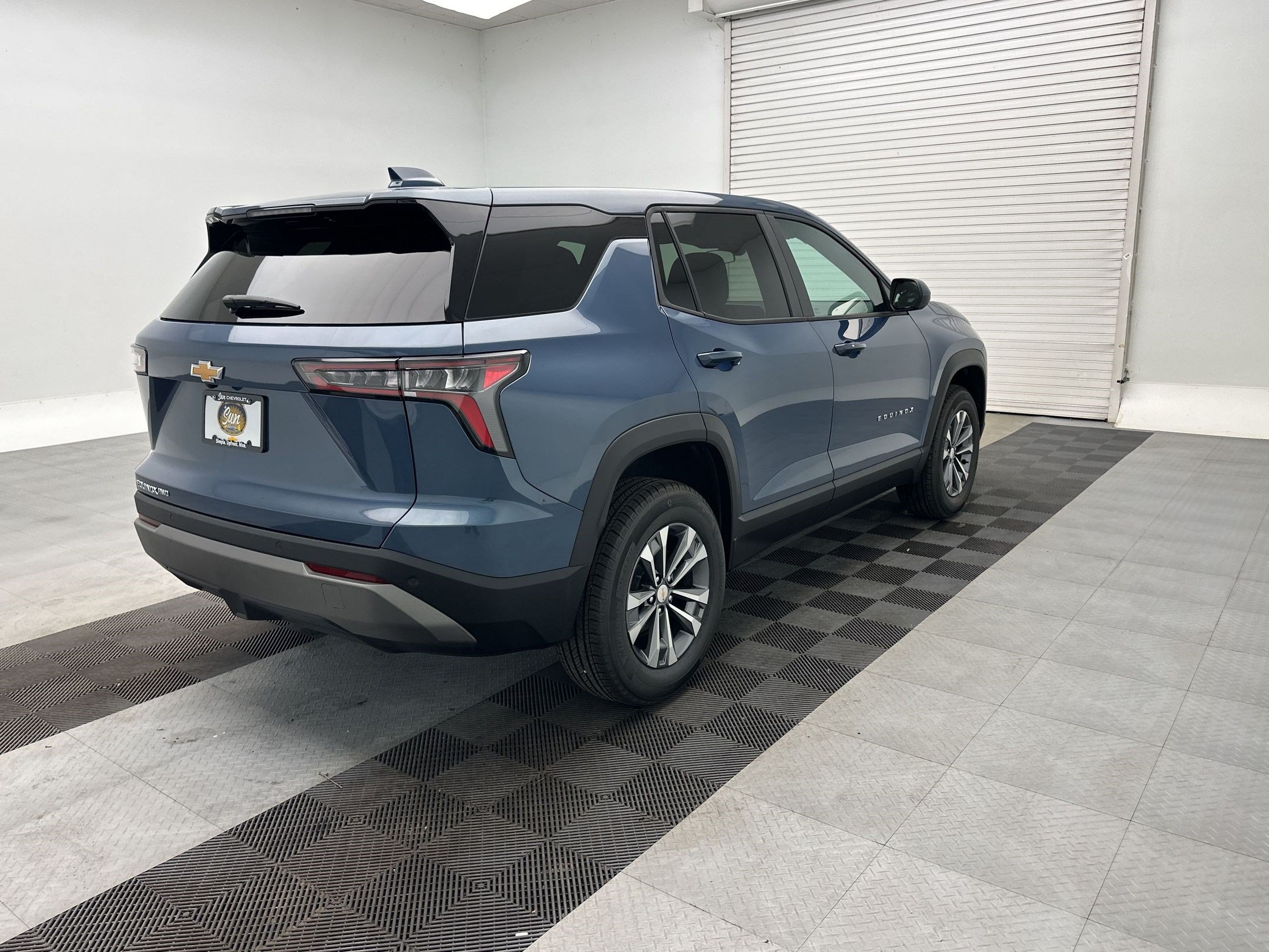 New 2027 Chevrolet Equinox LT AWD/4WD image 9