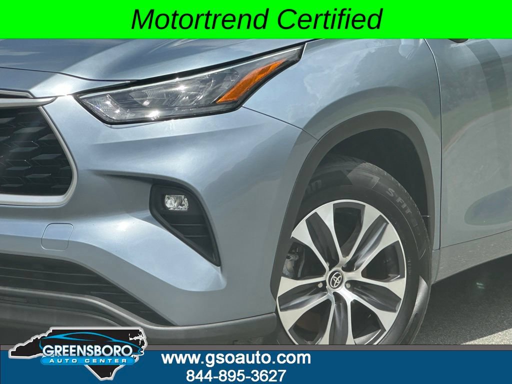Used 2020 Toyota Highlander XLE AWD/4WD image 39