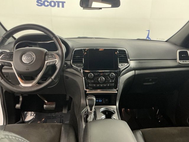 Used 2021 Jeep Grand Cherokee Laredo X AWD/4WD image 32
