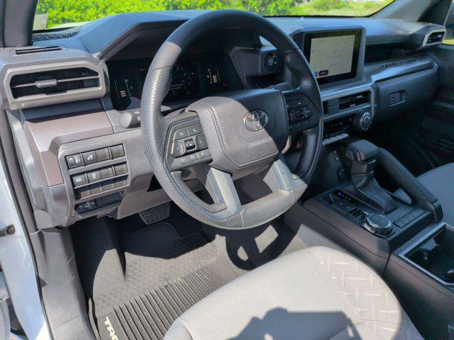 Certified 2026 Toyota Tacoma SR5 AWD/4WD image 14